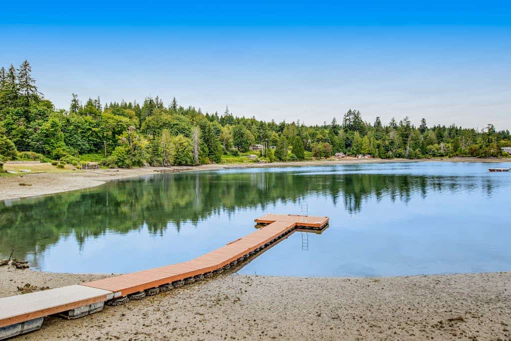 Soundfront Home w/ 3 Decks, Kayaks, Shared Dock & Water Views - 2 Dogs OK