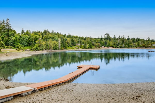 Soundfront Home w/ 3 Decks, Kayaks, Shared Dock & Water Views - 2 Dogs OK