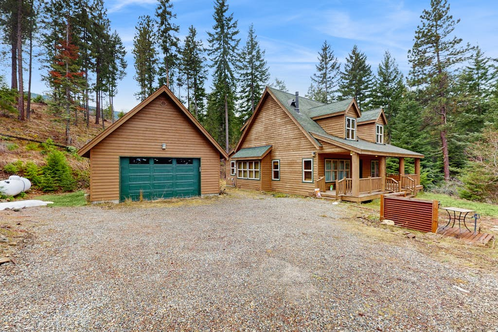Tillman Creek Lodge