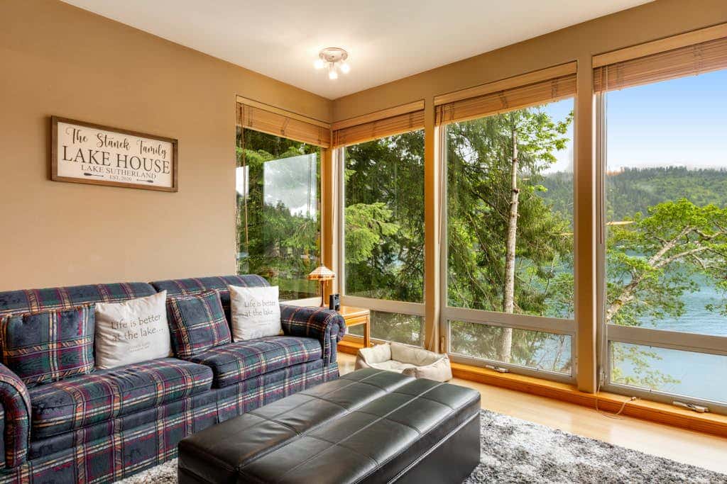 Lake Sutherland Ski Condo