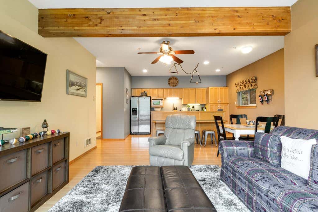 Lake Sutherland Ski Condo