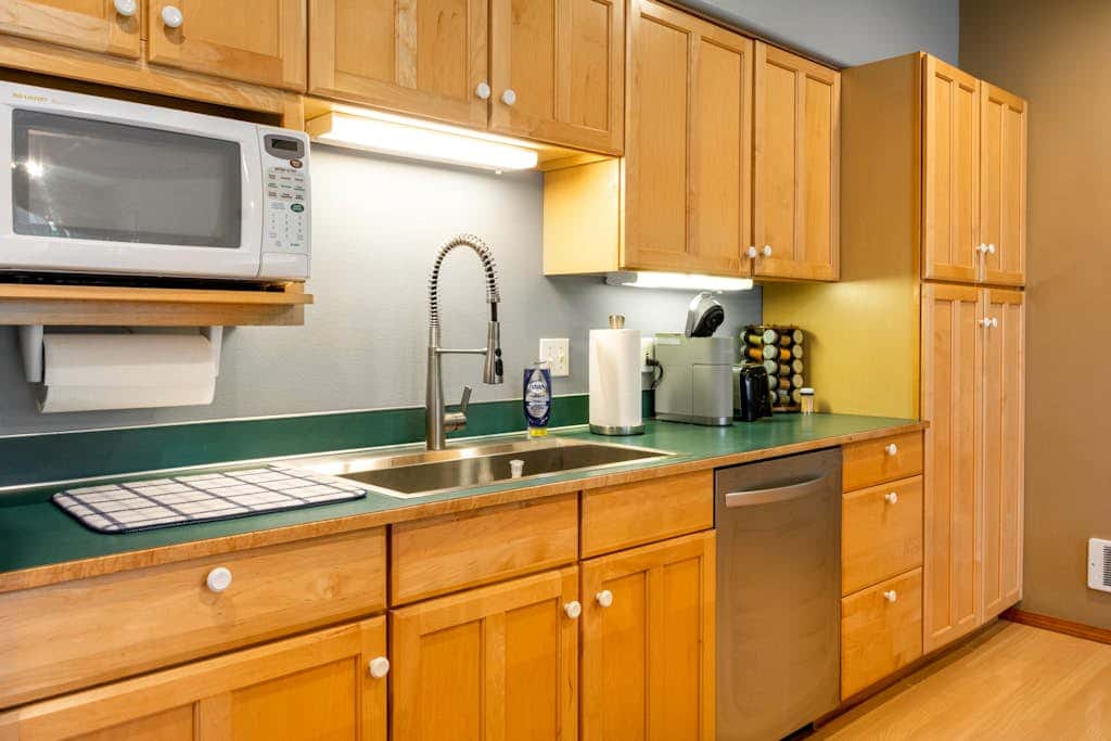 Lake Sutherland Ski Condo