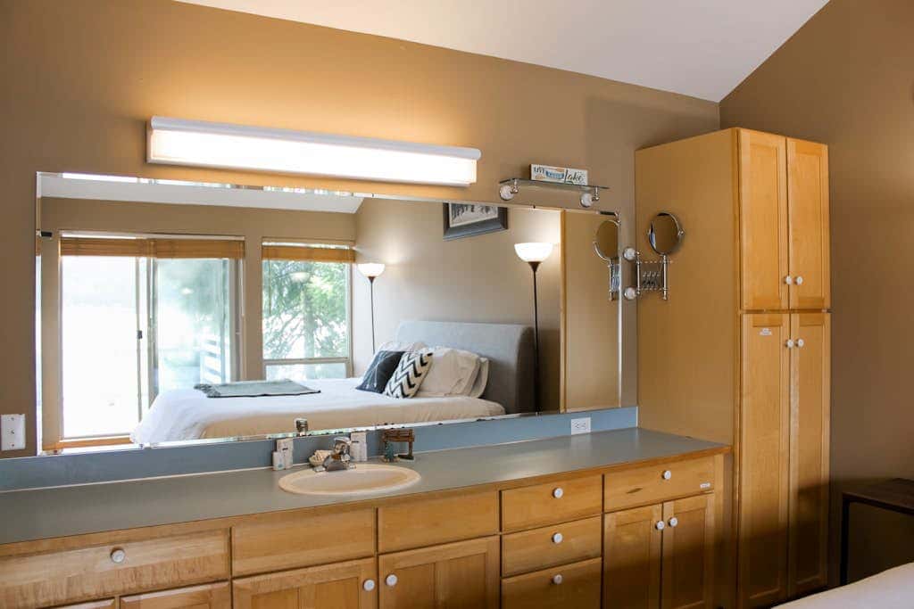 Lake Sutherland Ski Condo
