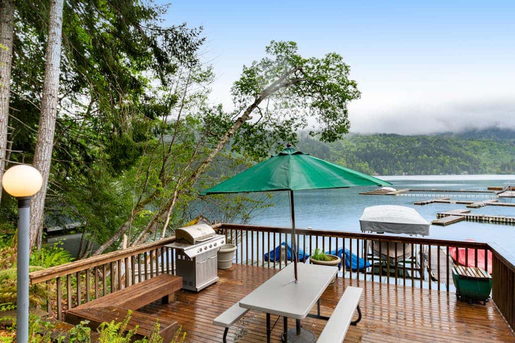Lake Sutherland Ski Condo