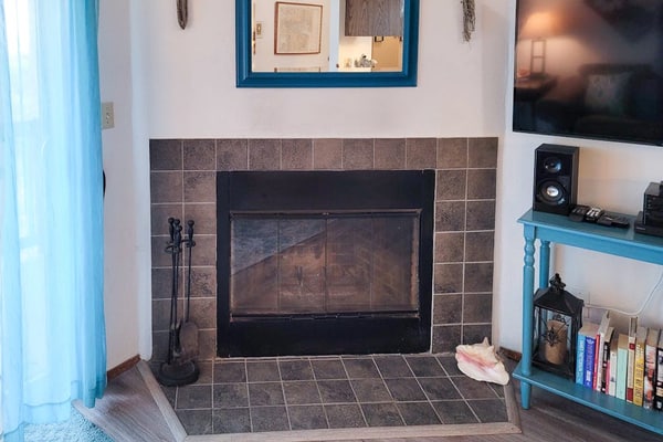 Oceanfront, dog-friendly condo with sunset view & prime walkable location