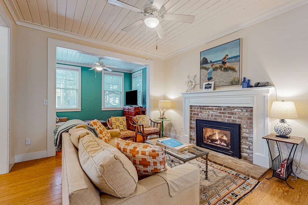 Lovely Seabrook property with carriage house, yard, & child-friendly amenities