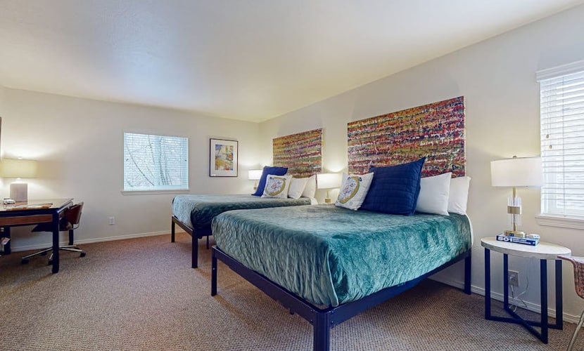 Stylish hotel suite just steps away from Downtown Port Townsend