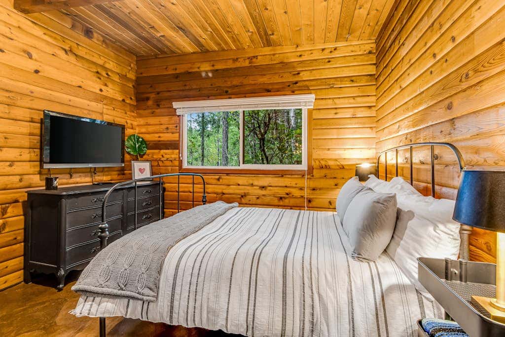 Tahuya Lake House