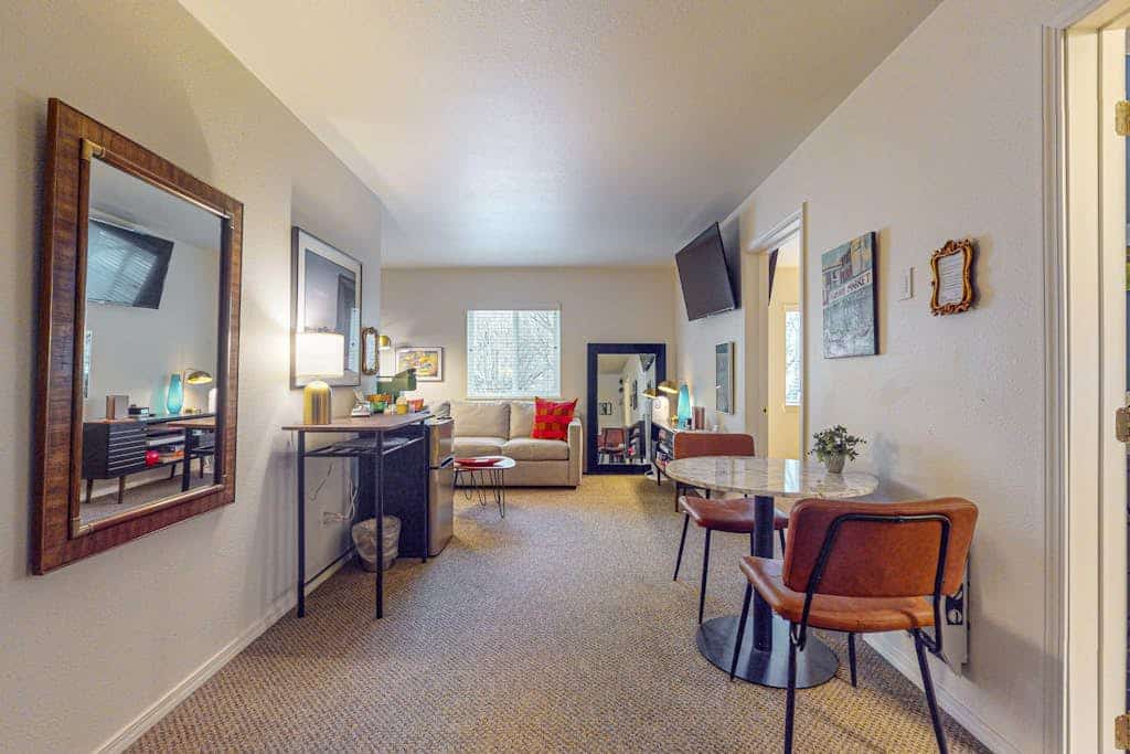 Mini-Boutique Hotel with 4 Private Suites in the heart of downtown Port Townsend
