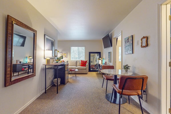 Mini-Boutique Hotel with 4 Private Suites in the heart of downtown Port Townsend