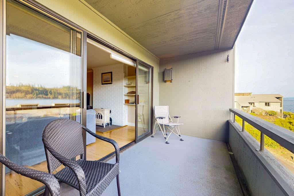 Charming Condo with Views of Port Ludlow & the Puget Sound