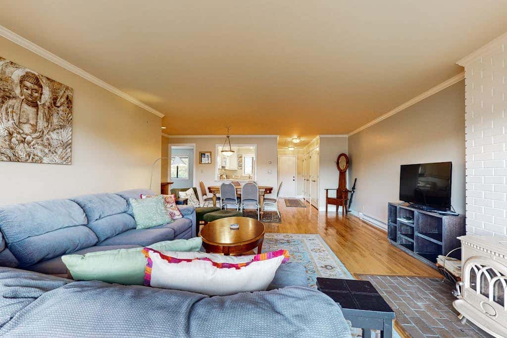 Bayfront Retreat B
