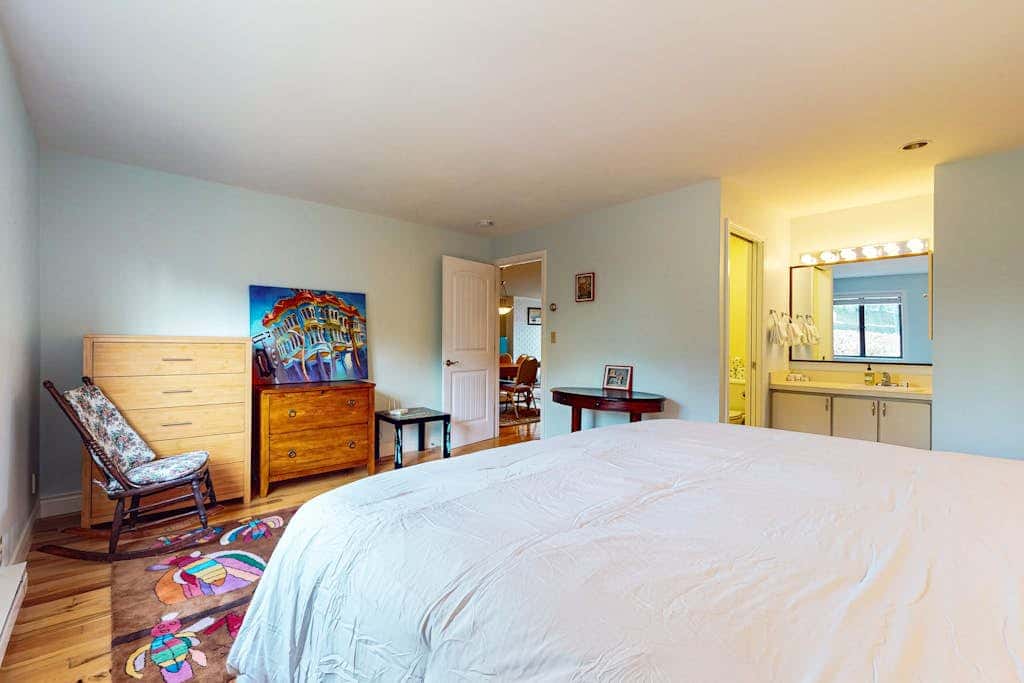 Bayfront Retreat B