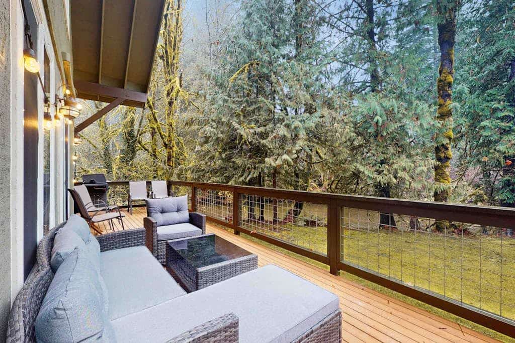Serene, riverfront cabin w/deck, gas grill, wood stove - private river view