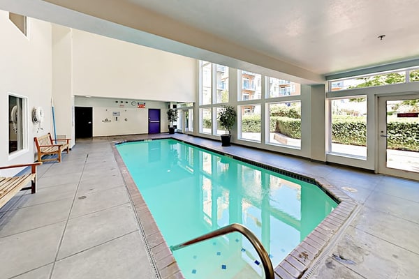 Chic Getaway | Pool, Hot Tub, Sauna, Gym | Walk to Eateries, Shops & Parks
