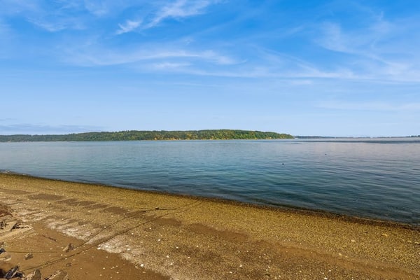 Waterfront Home on Puget Sound w/ Stunning Mount Rainier View, & Deck