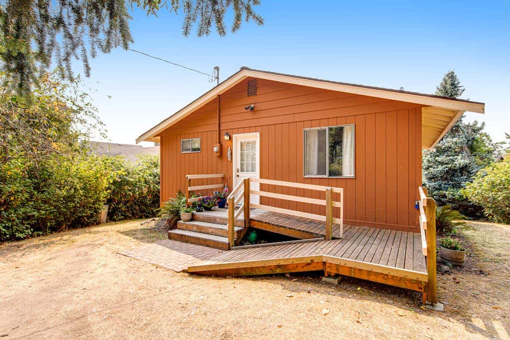 Sundown Memory Lane Cabin