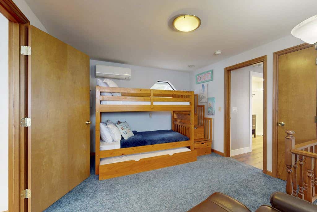 Tyee Shoreline Retreat