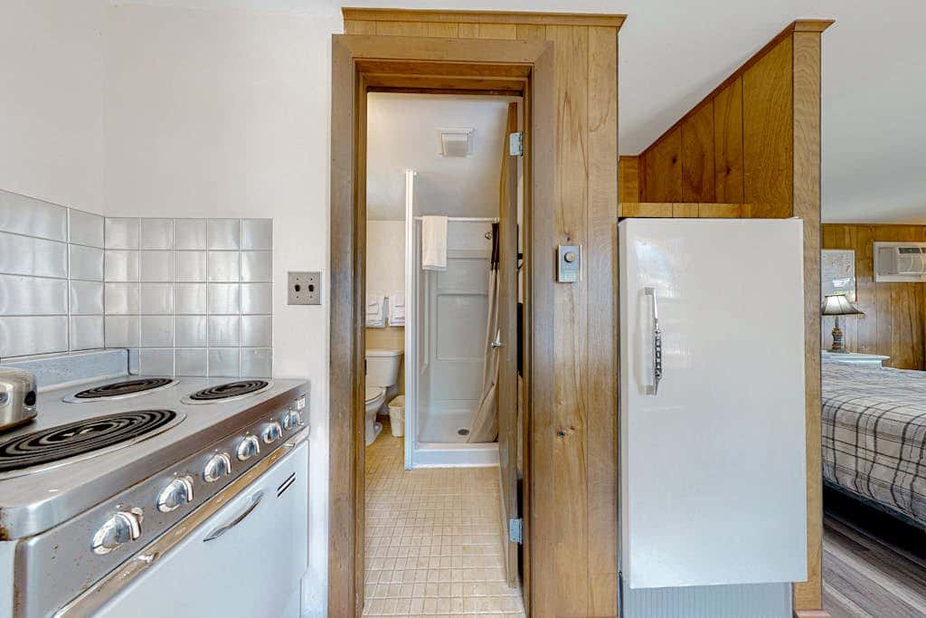 King Birch Lake Home, Unit 10