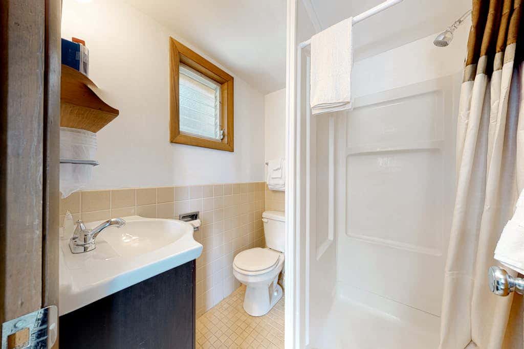 King Birch Lake Home, Unit 10