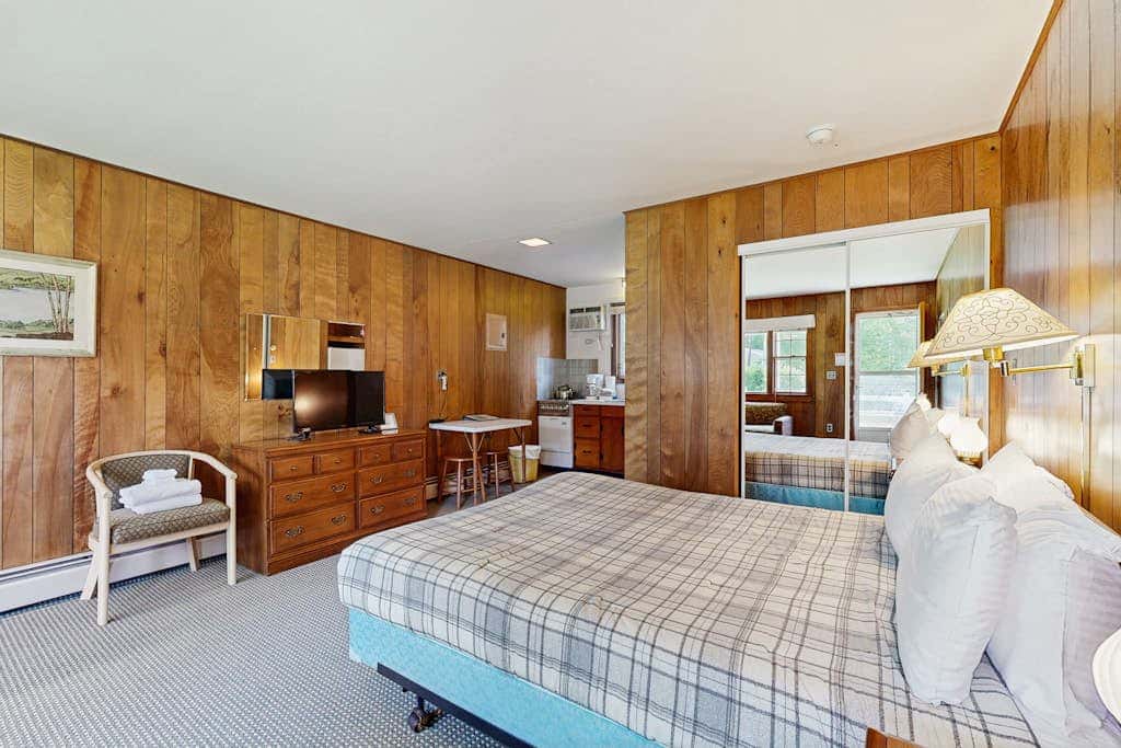 King Birch Lake Home, Unit 7