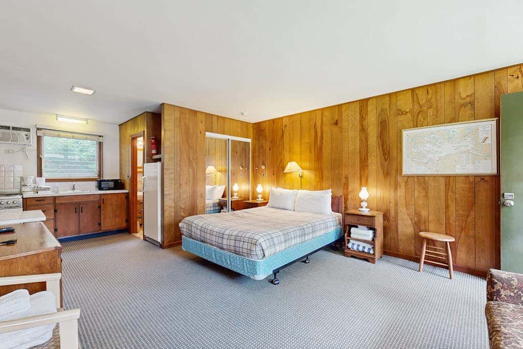 King Birch Lake Home, Unit 7