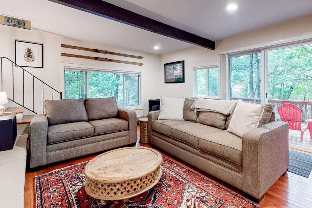 Serene getaway with private sauna, deck, grill, balcony, & washer/dryer