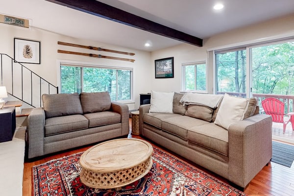 Serene getaway with private sauna, deck, grill, balcony, & washer/dryer