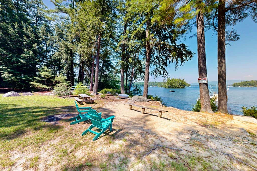 Meredith Lakefront Lodge on Lake Winnipesaukee