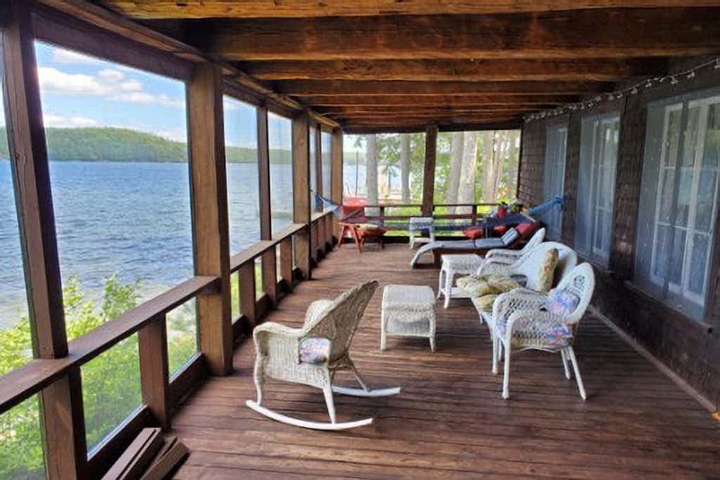 Meredith Lakefront Lodge on Lake Winnipesaukee