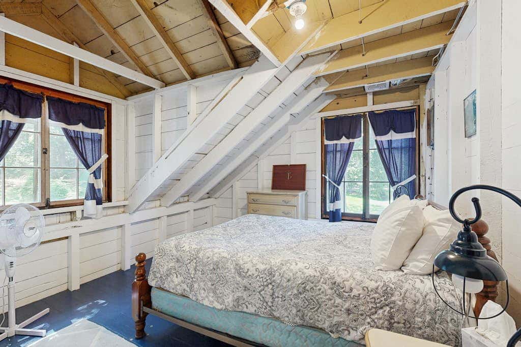 Meredith Lakefront Lodge on Lake Winnipesaukee