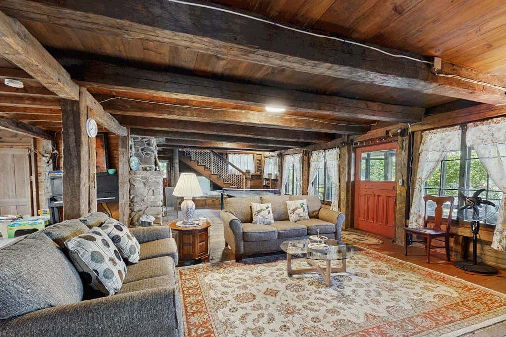 Meredith Lakefront Lodge on Lake Winnipesaukee