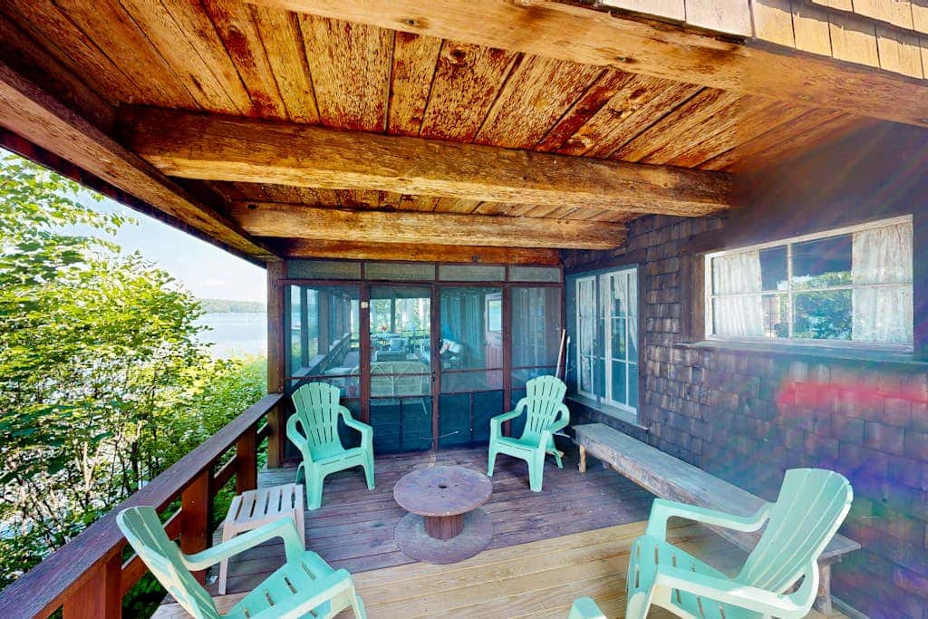 Meredith Lakefront Lodge on Lake Winnipesaukee