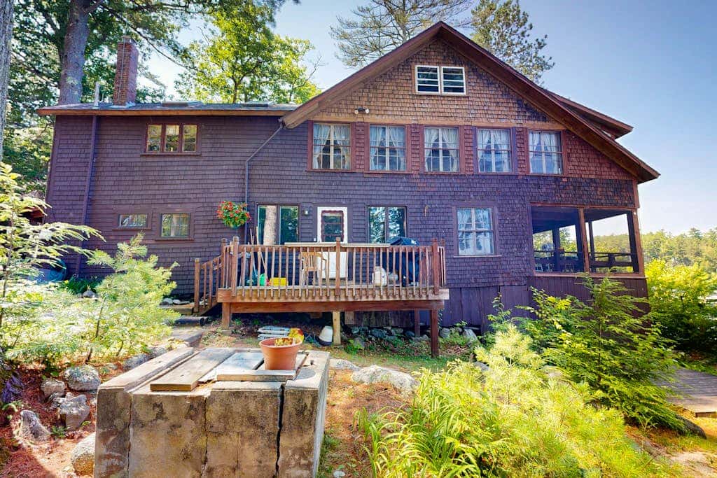 Meredith Lakefront Lodge on Lake Winnipesaukee