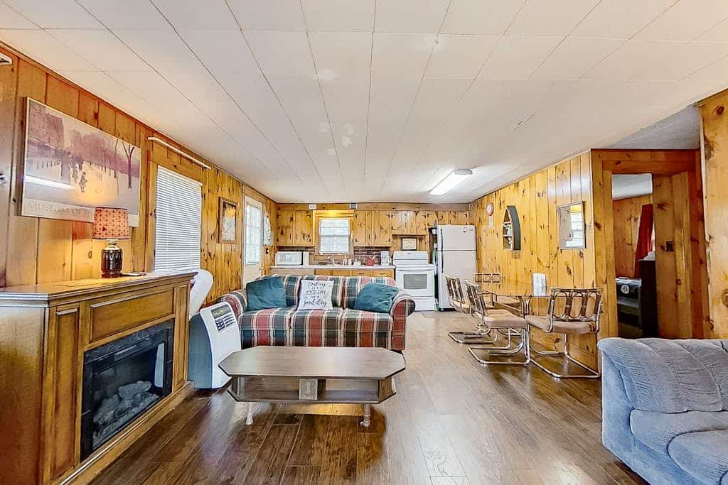 Lakefront dog-friendly home with private beach, community tennis, beach, dock