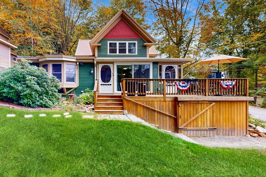 Lazy Loon Cottage