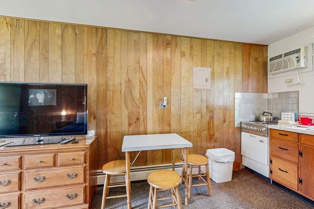 King Birch Lake Home, Unit 4