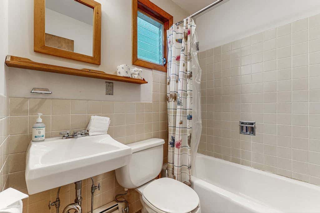 King Birch Lake Home, Unit 6