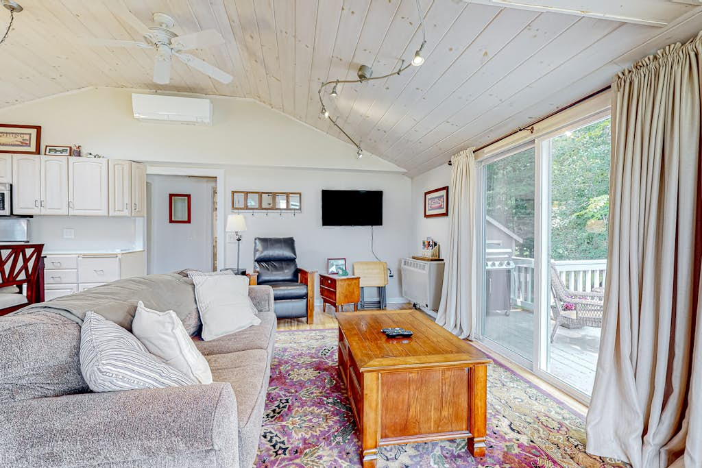 Crystal Lake Cottage