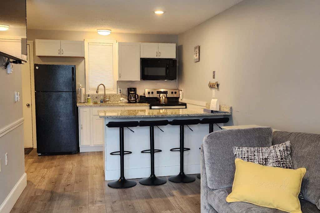 Misty Harbor Resort - Unit 210