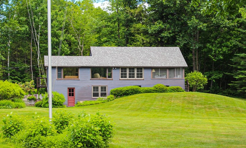 Dog-friendly waterfront cottage with private dock, community beach, grill, W/D