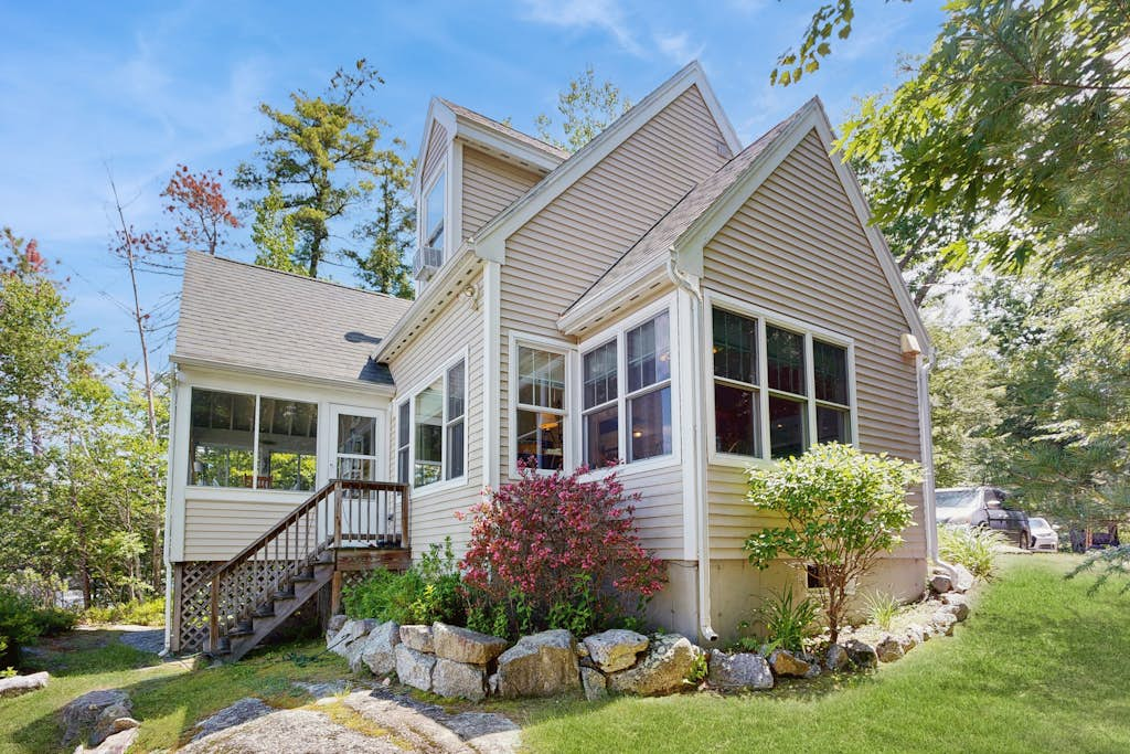 Waterfront Delight at Spindle Point