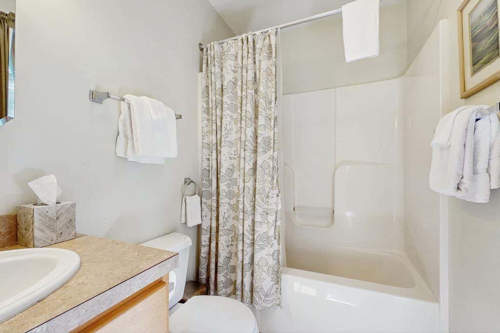 Waterfront Delight at Spindle Point