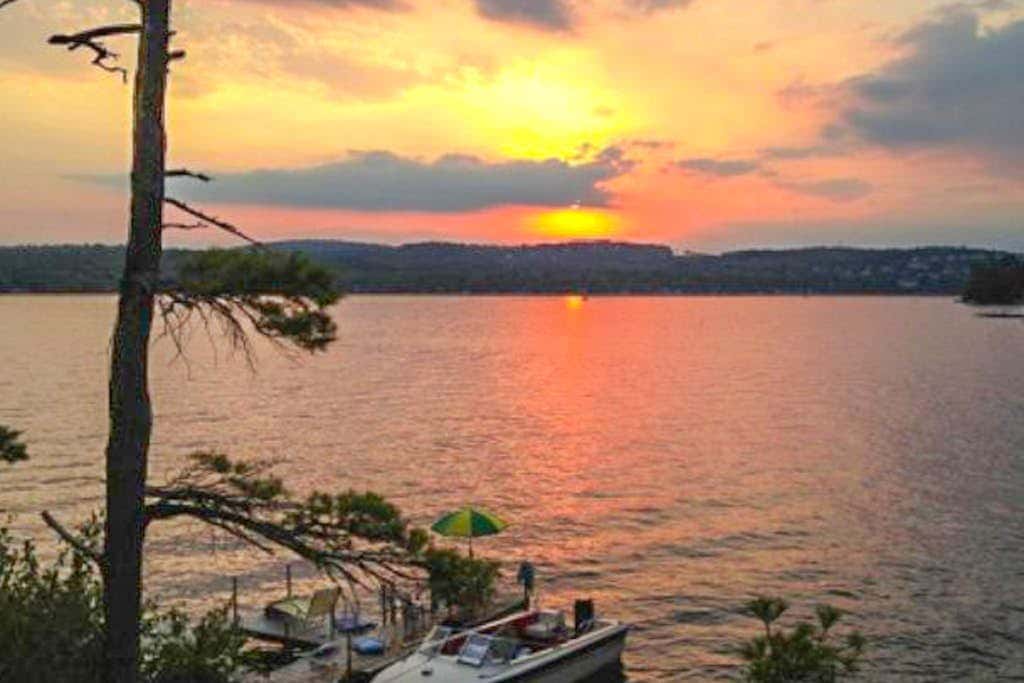 Waterfront Delight at Spindle Point