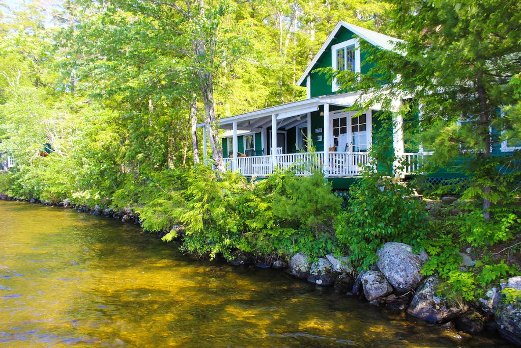 Cottage on Geneva Point