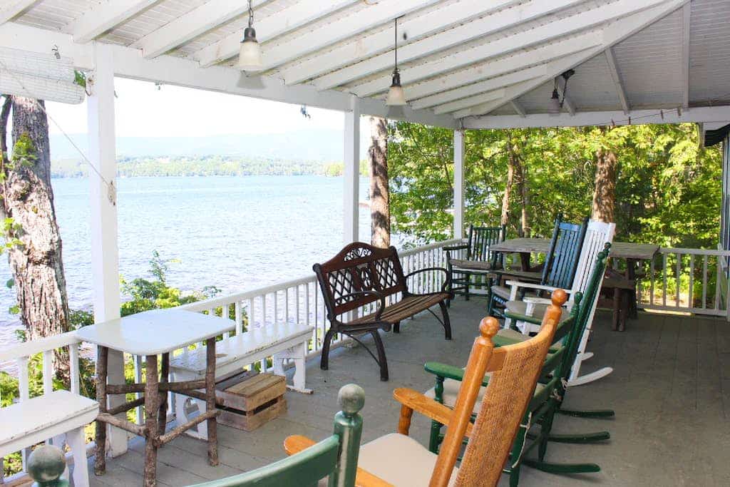 Charming dog-friendly cottage with water view & access, private dock & row boat
