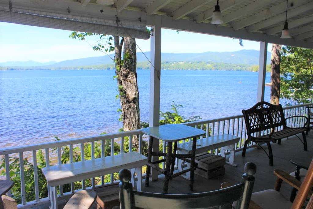 Charming dog-friendly cottage with water view & access, private dock & row boat