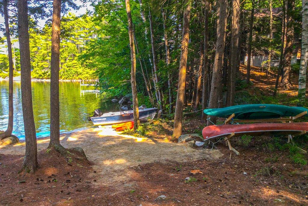 Lake Waukewan Chalet