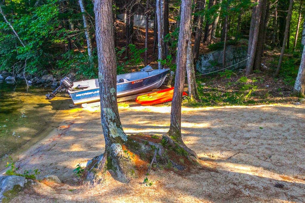 Lake Waukewan Chalet