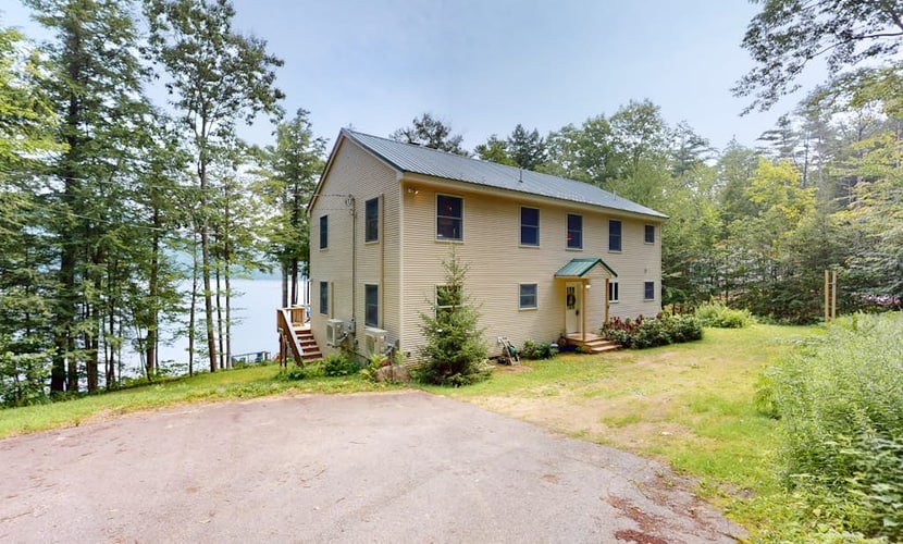 Large dog-friendly home on Manning Lake with deck, lake views, dock, 4 kayaks